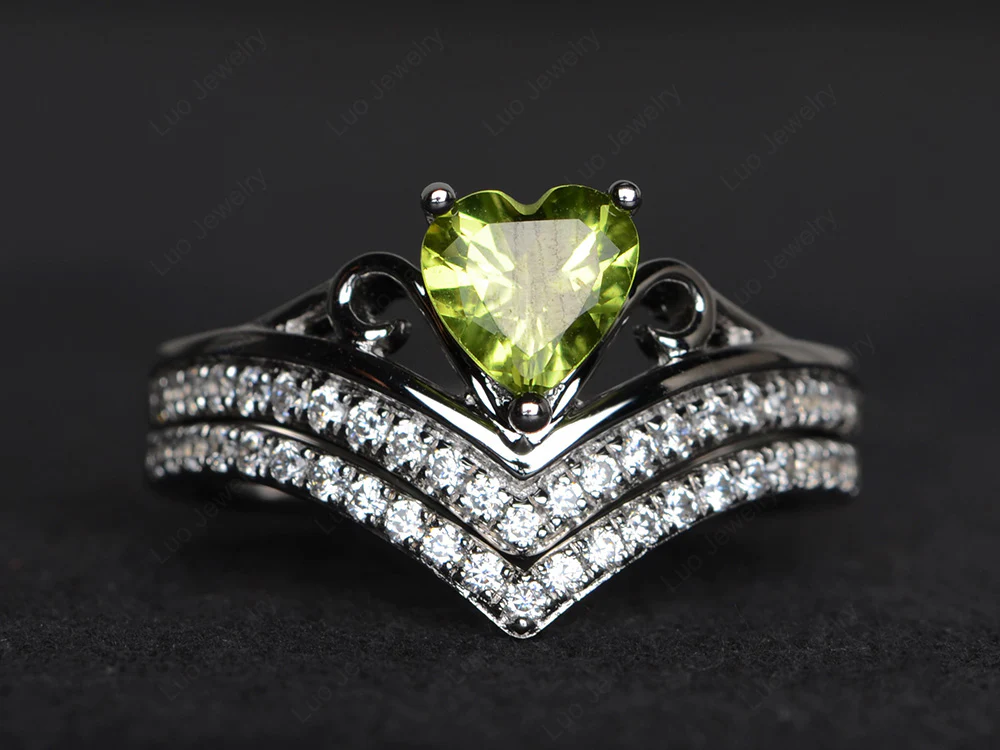 Heart Shaped Peridot Bridal Set Ring