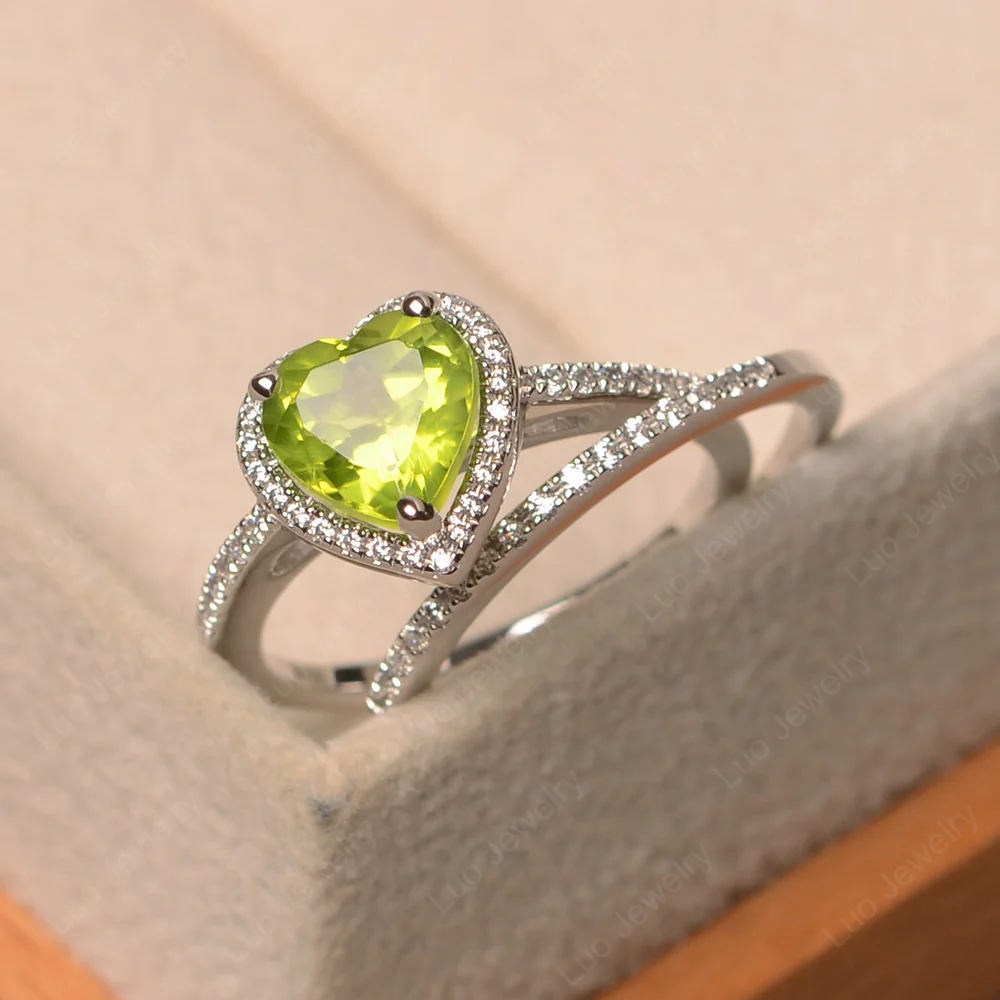 Heart Shaped Peridot Wedding Ring Set