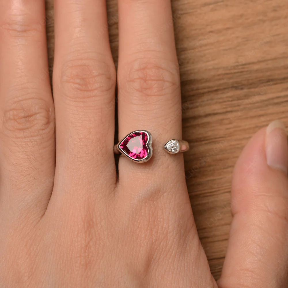Ruby Heart Bezel Ring - Image 4
