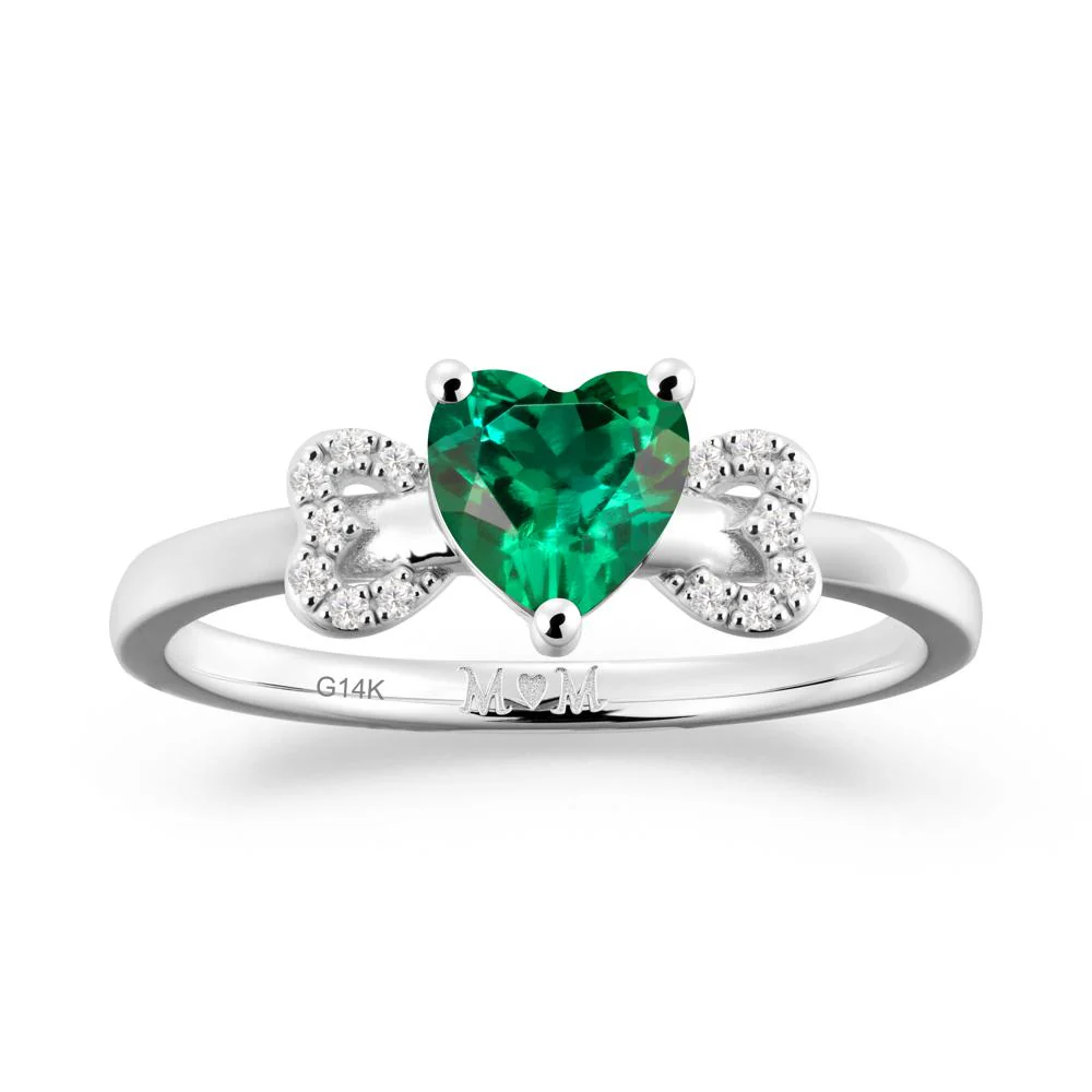 Heart Shapped Emerald Ring for Mom - Image 5