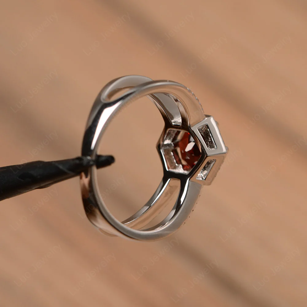 Garnet Halo Ring with Split Shank - Image 3