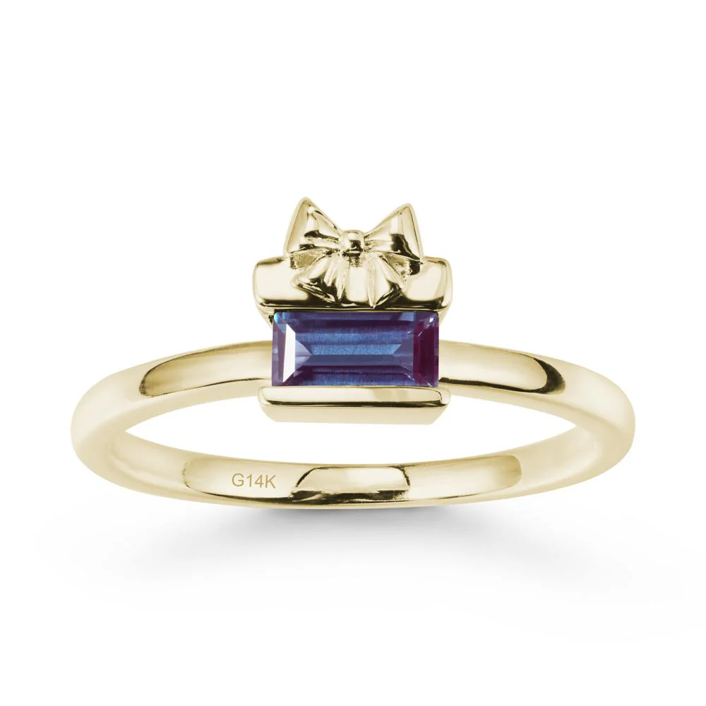Horizontal Baguette Alexandrite Ring - Image 3
