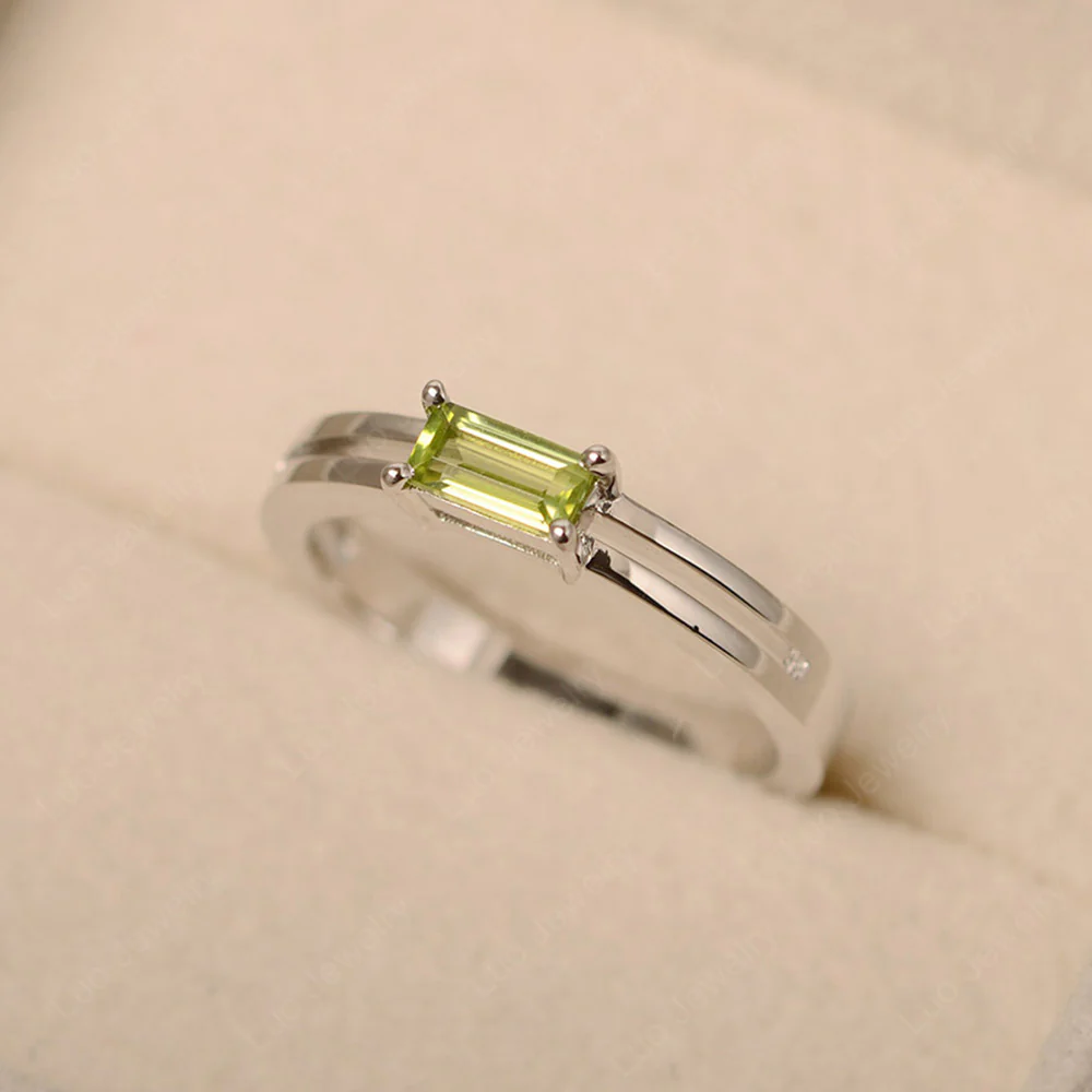 Peridot Split Shank Baguette Ring - Image 2
