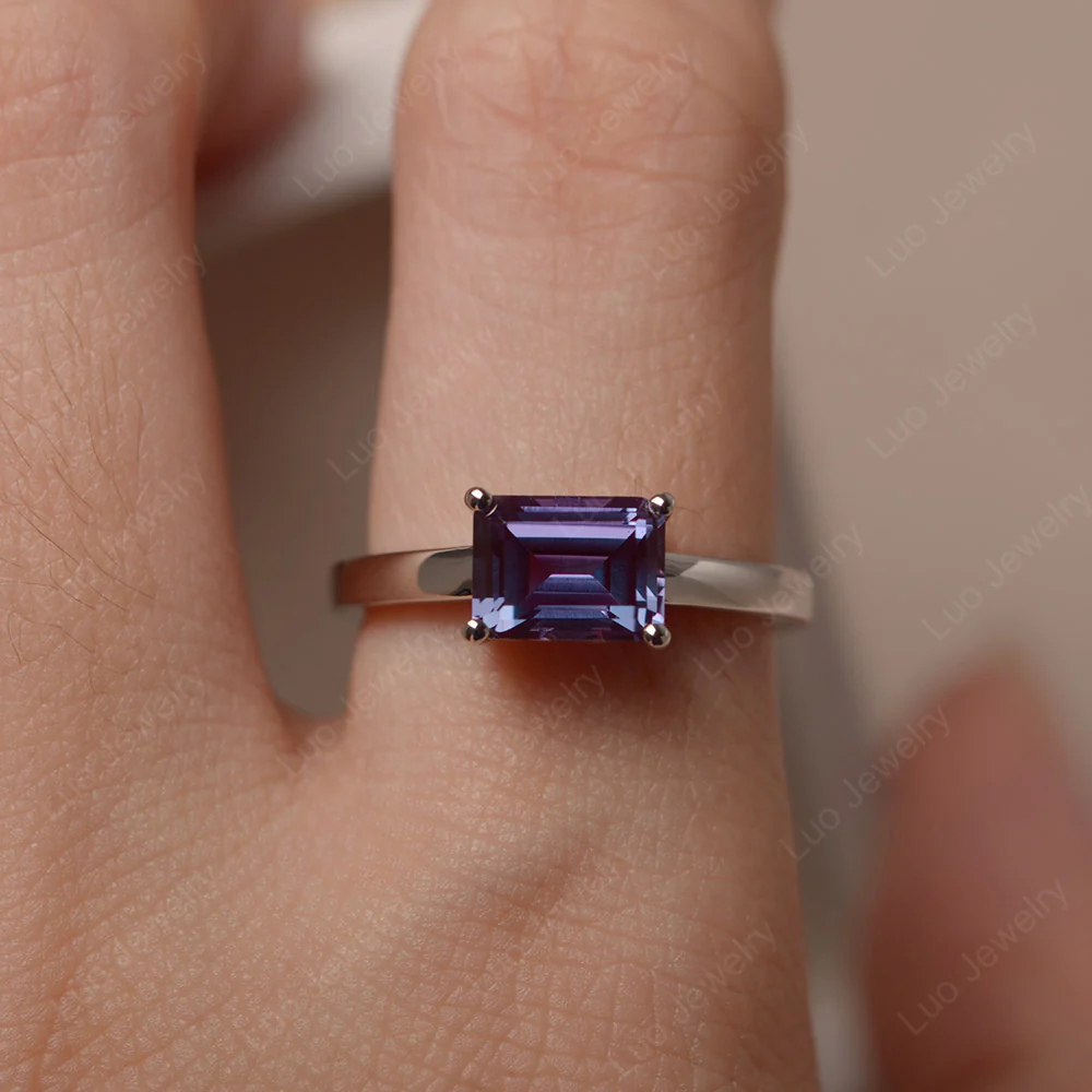 Horizontal Emerald Cut Alexandrite Solitaire Ring - Image 5