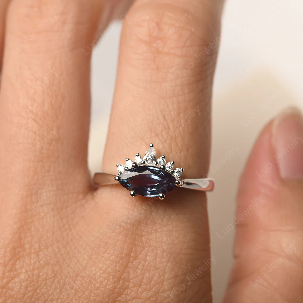 Horizontal Marquise Alexandrite Ring - Image 5