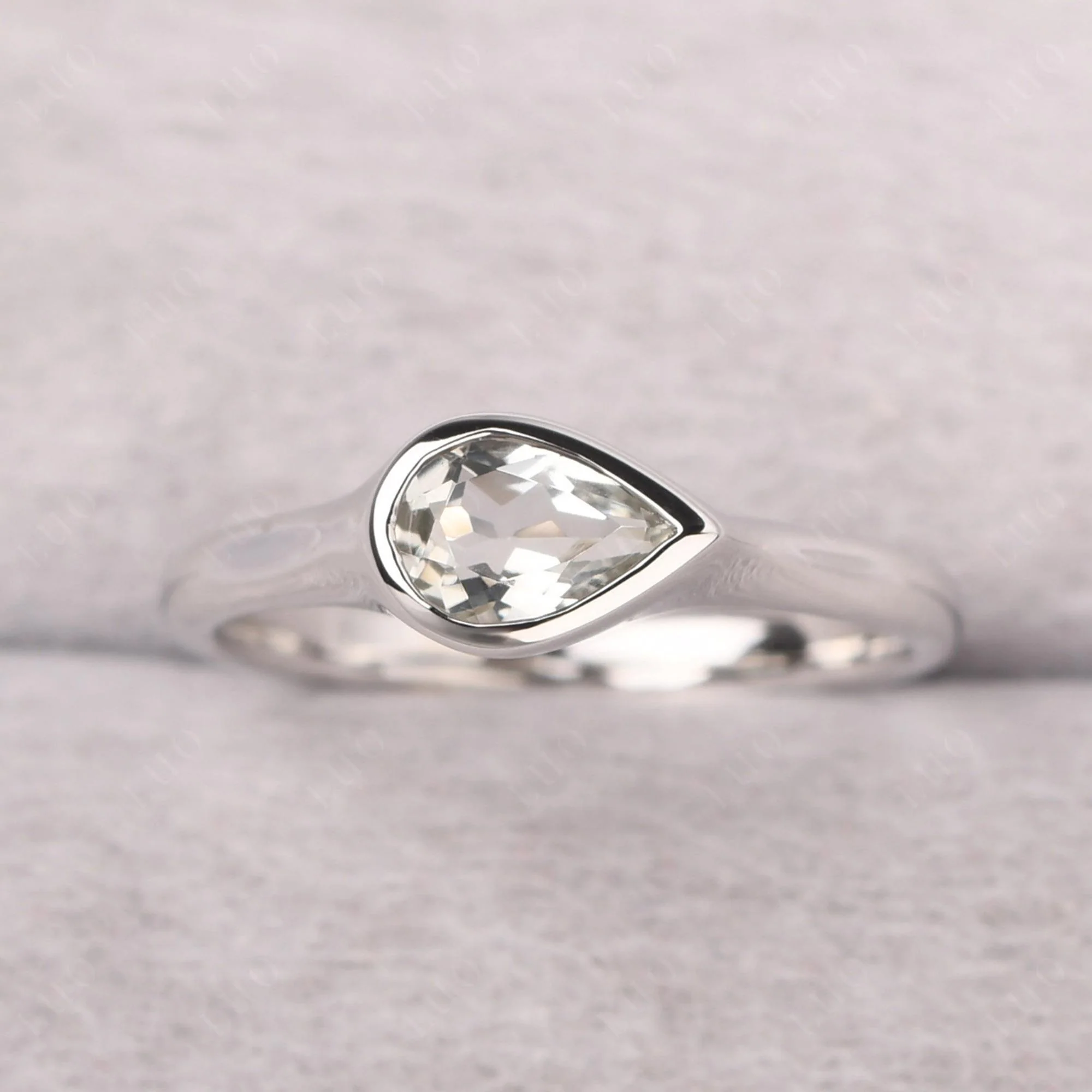 Green Amethyst Bezel Pear Ring - Image 10