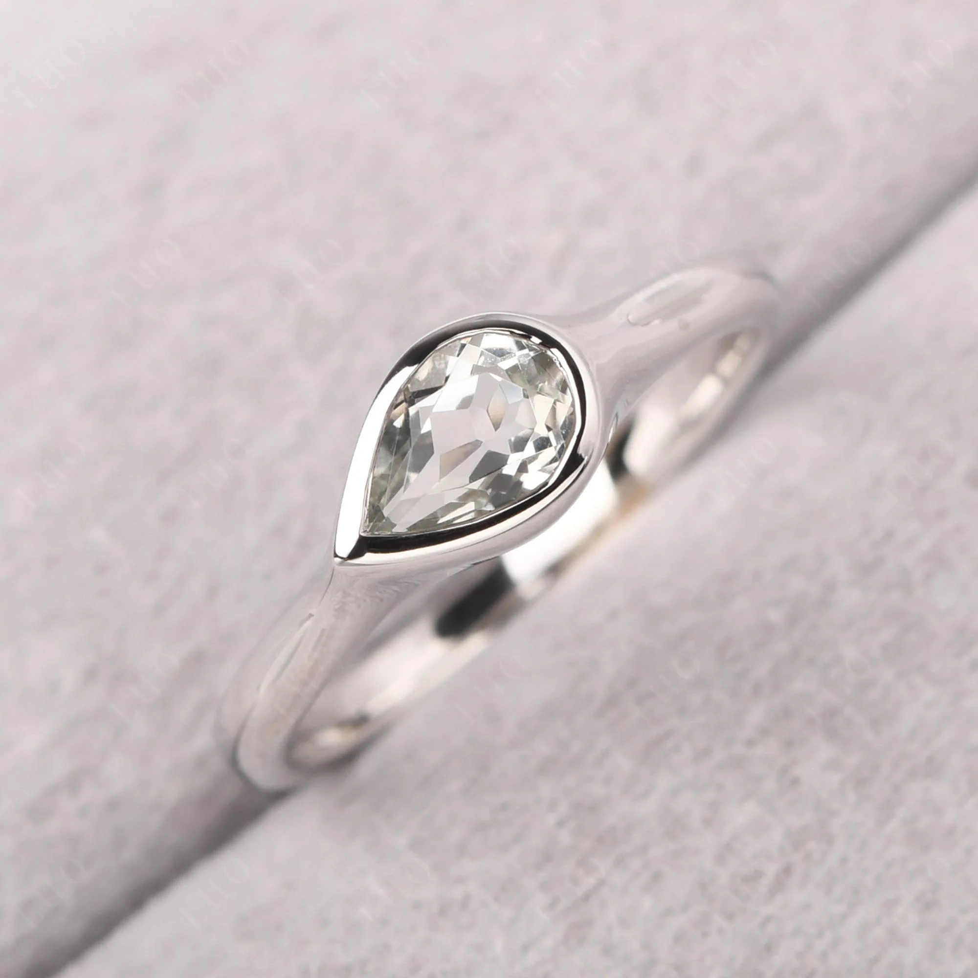 Green Amethyst Bezel Pear Ring - Image 11