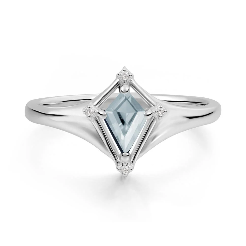 Kite Cut Aquamarine Ring with Compass Setting - Image 2
