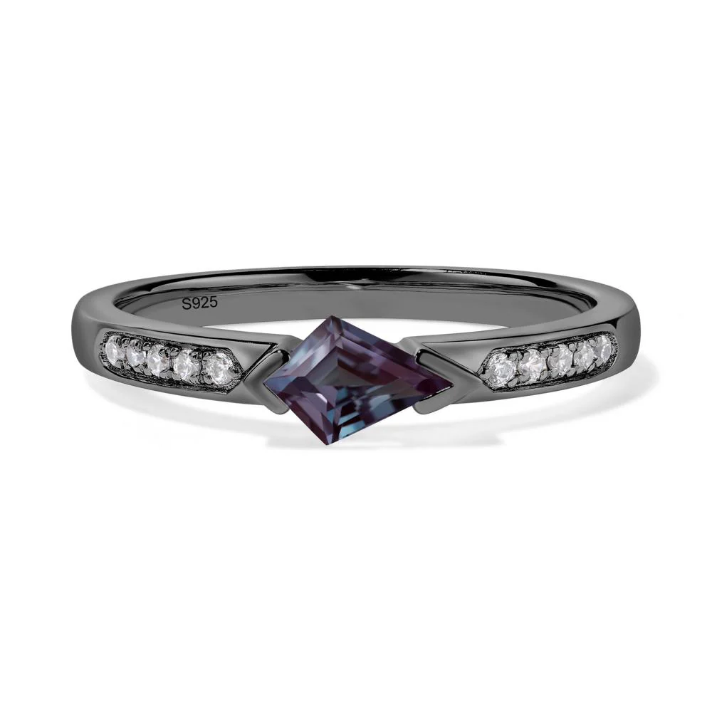 Kite Cut Alexandrite Engagement Ring - Image 3