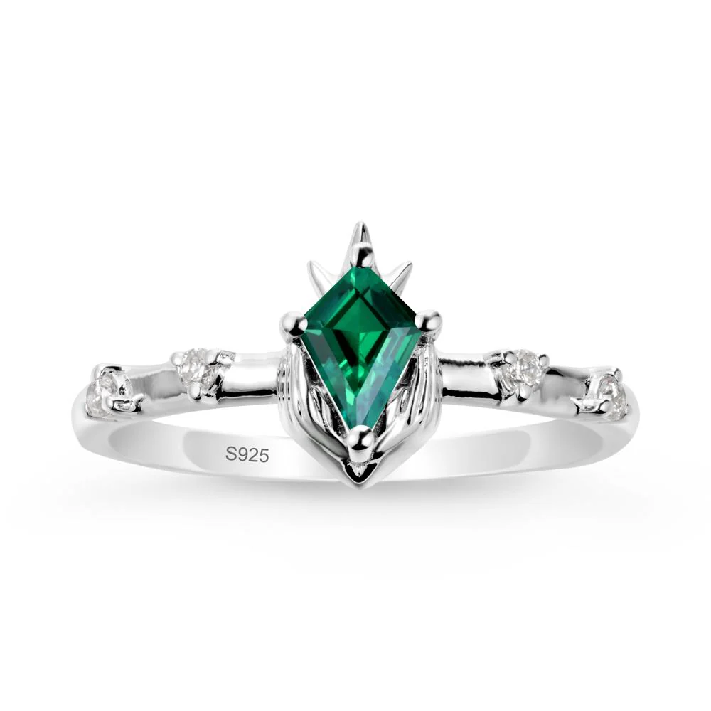 Kite Emerald Modern Claddagh Ring - Image 9