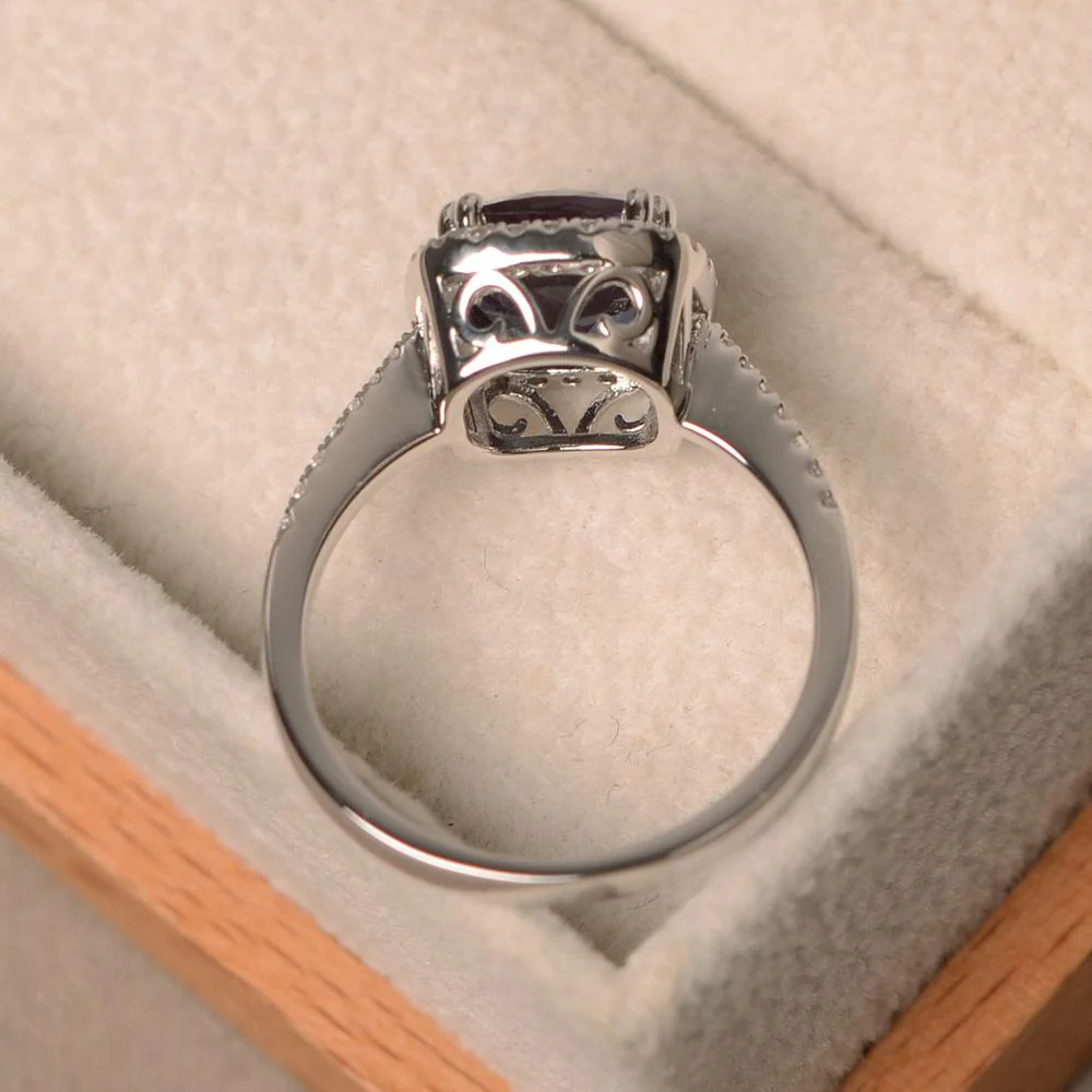 Cushion Cut Alexandrite Halo Ring - Image 12
