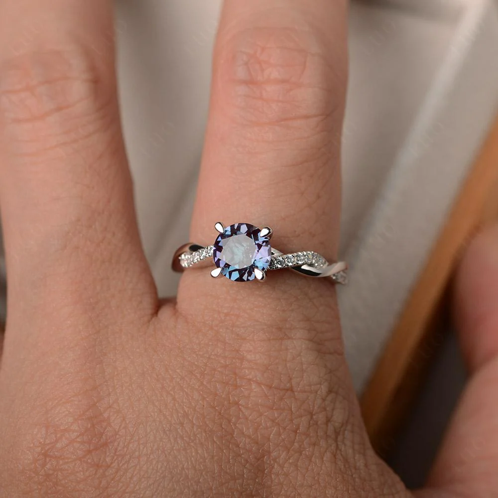 Alexandrite Twisted Engagement Ring - Image 32