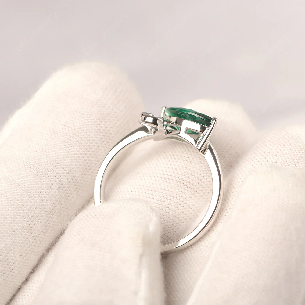 Emerald Swan Engagement Ring - Image 3
