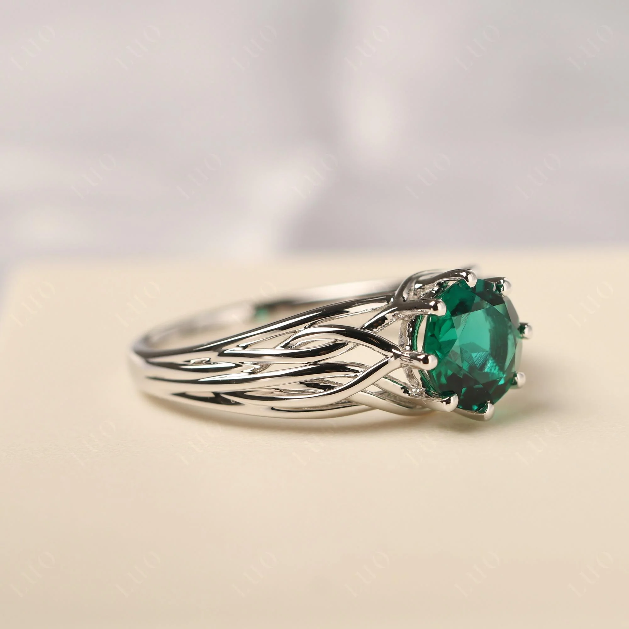 Emerald Intertwined Ring - Image 12