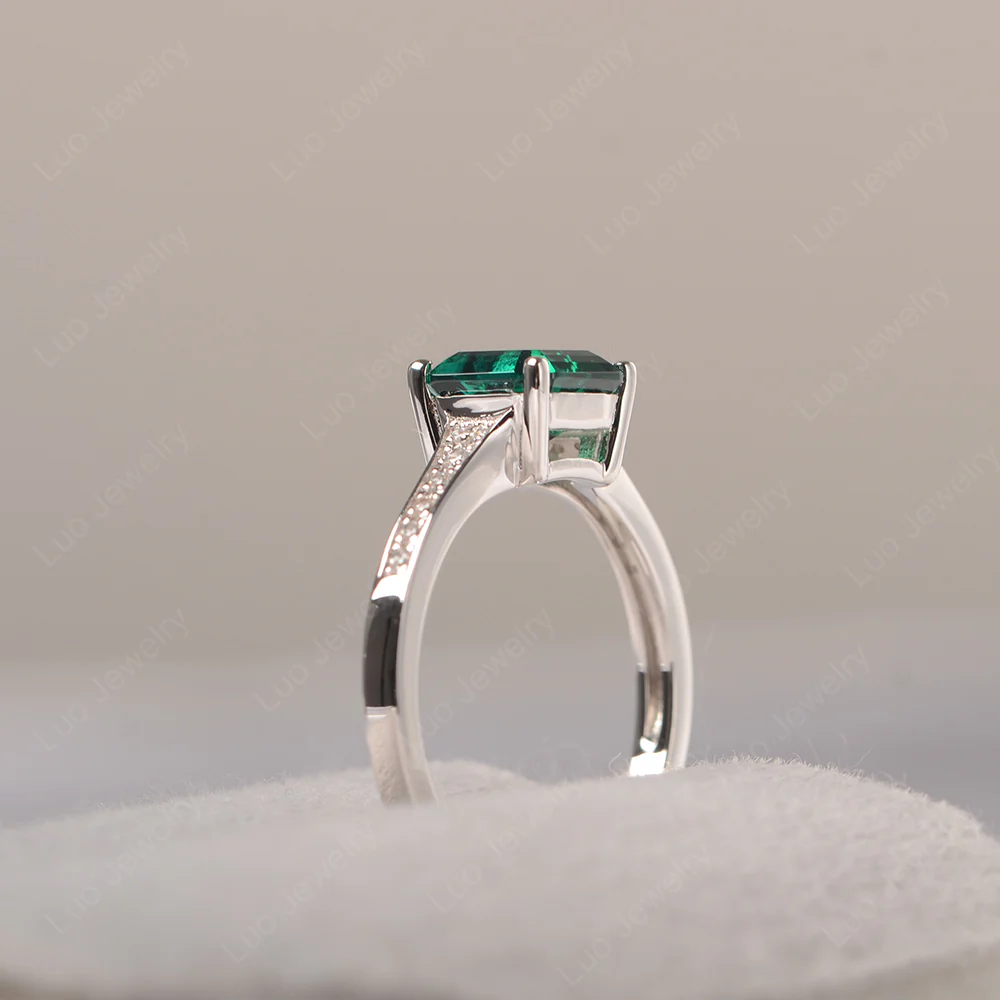 Emerald Asscher Cut Ring - Image 4