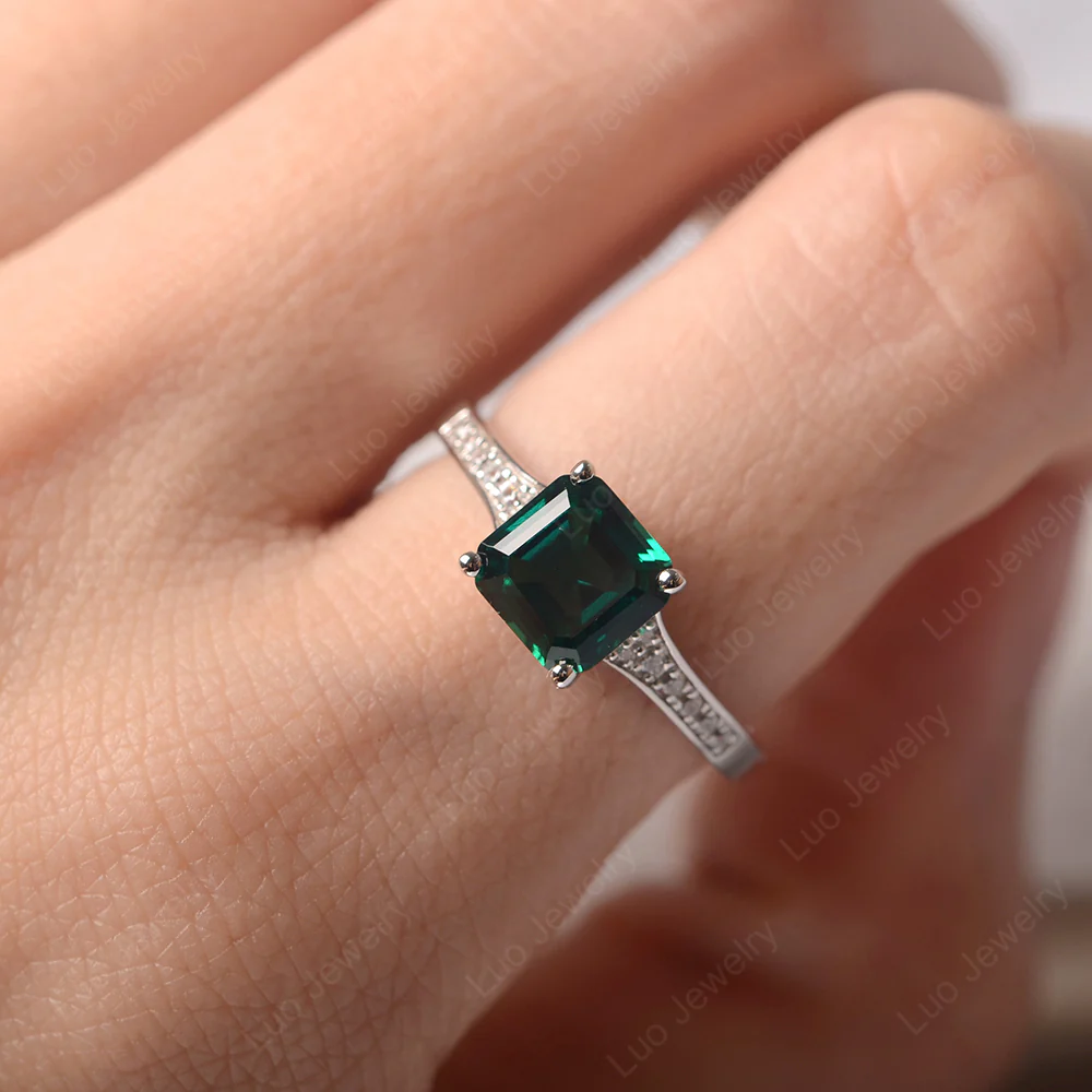 Emerald Asscher Cut Ring - Image 5