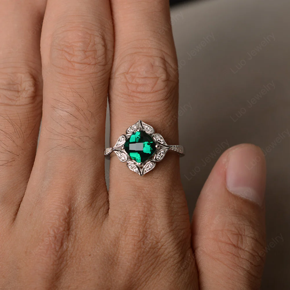 Emerald Ring Cushion Cut Kite Set - Image 4