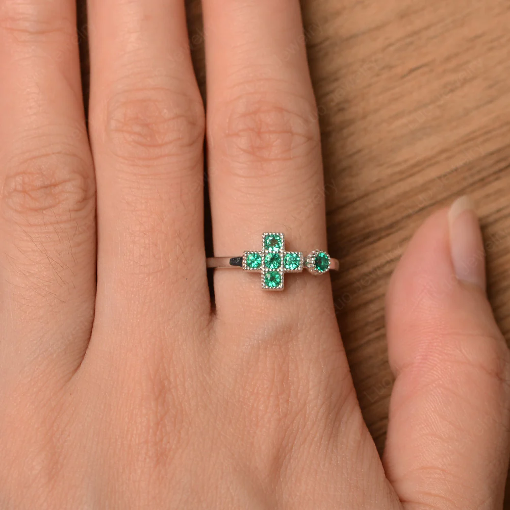Emerald 6 Stones Cross Mothers Ring - Image 4