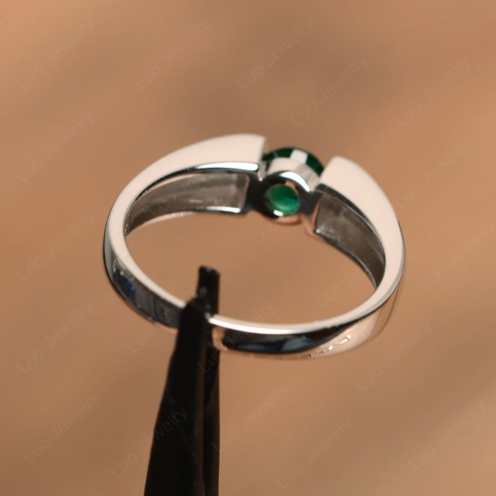 Emerald Solitaire Wide Band Ring - Image 3
