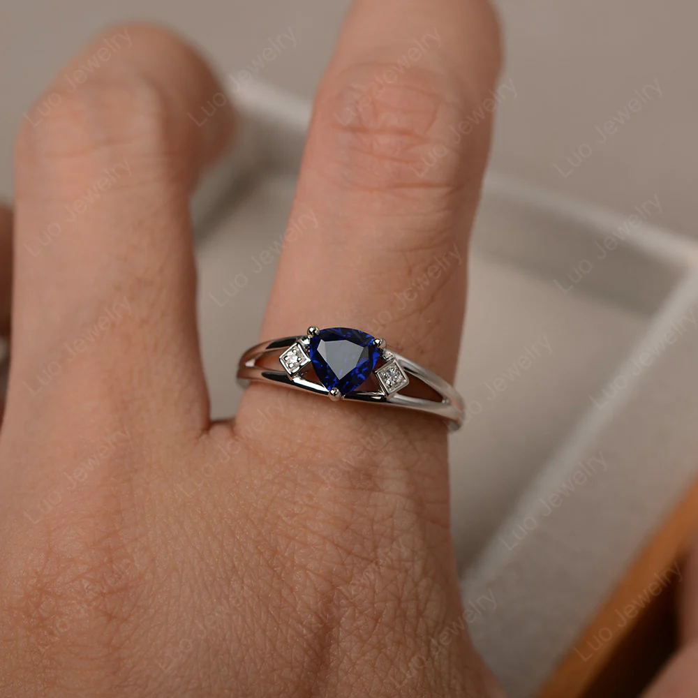 Trillion Cut Sapphire Engagement Ring - Image 4