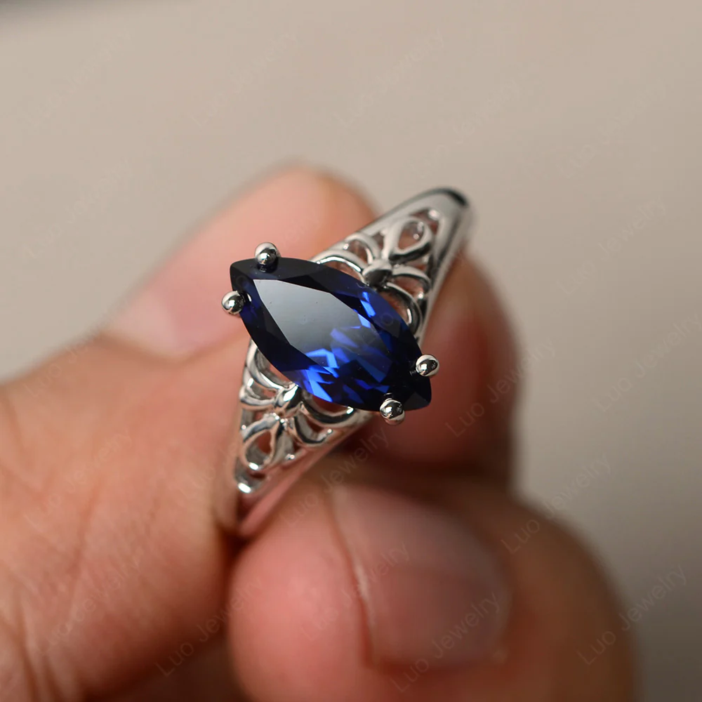 Sapphire Art Deco Solitaire Ring