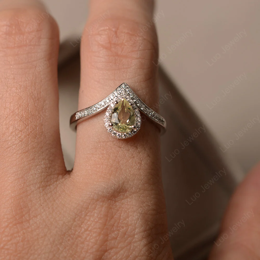 Teardrop Shaped Lemon Quartz Chevron Ring - Image 4