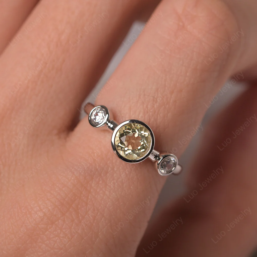 Lemon Quartz 3 Stone Bezel Set Ring - Image 5