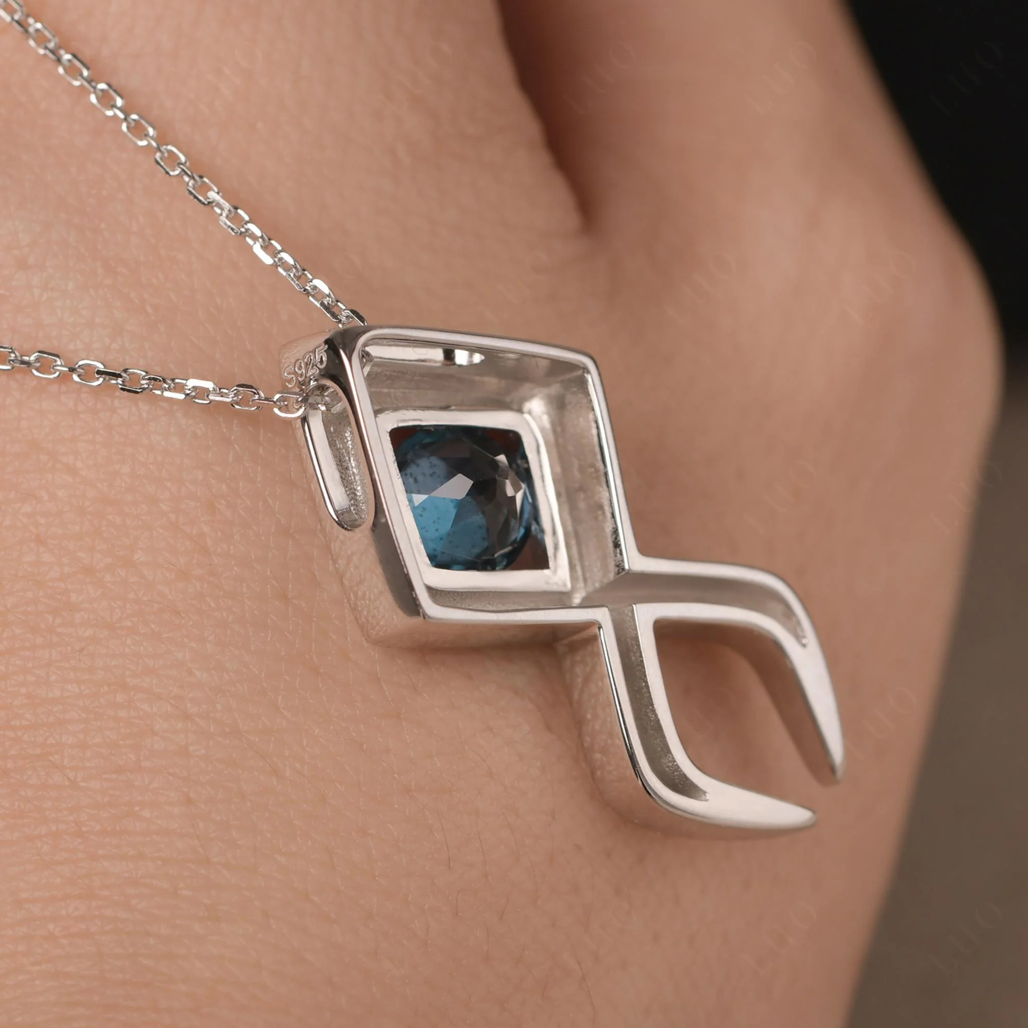 Jesus Fish London Blue Topaz Necklace - Image 13