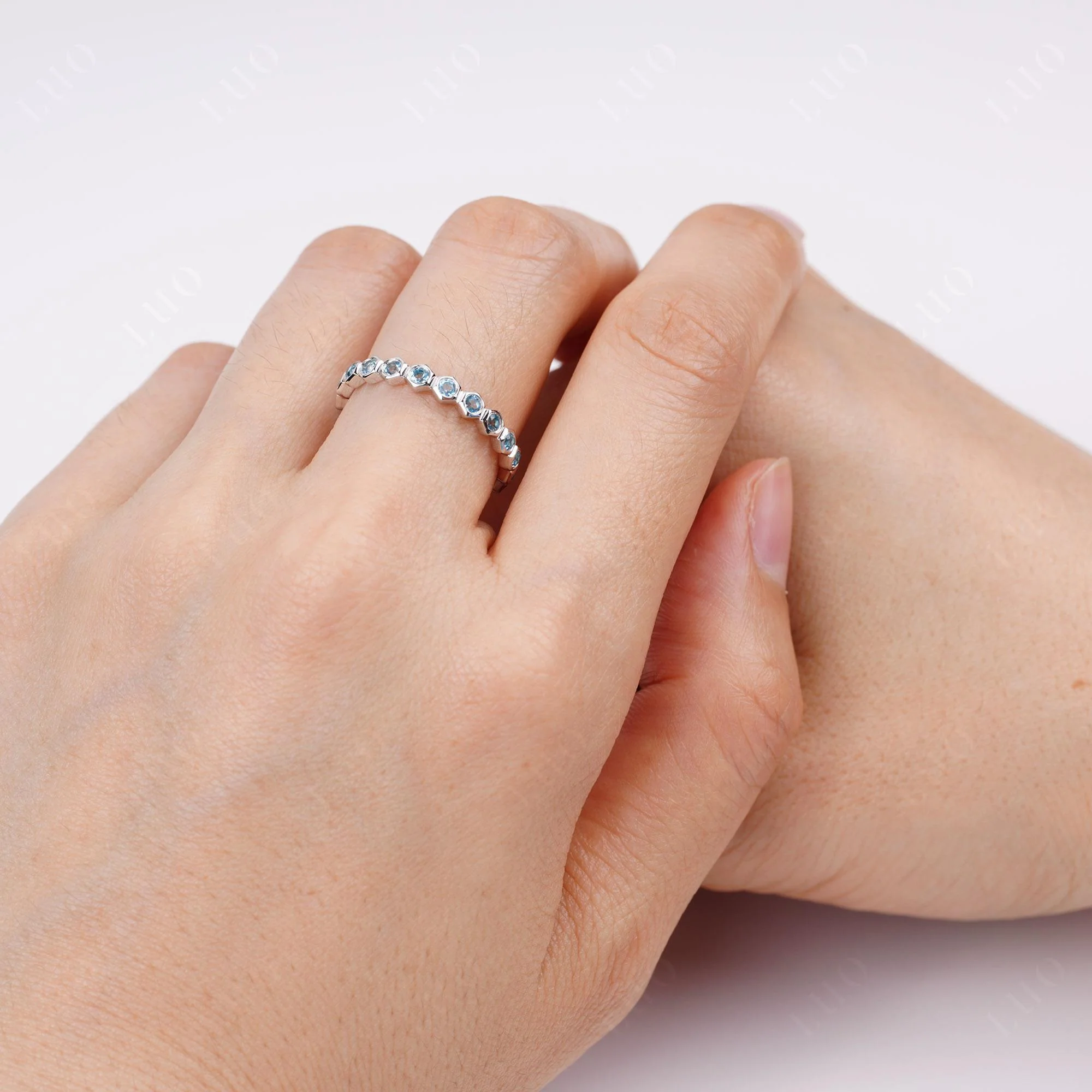 London Blue Topaz Honeycomb Ring - Image 4