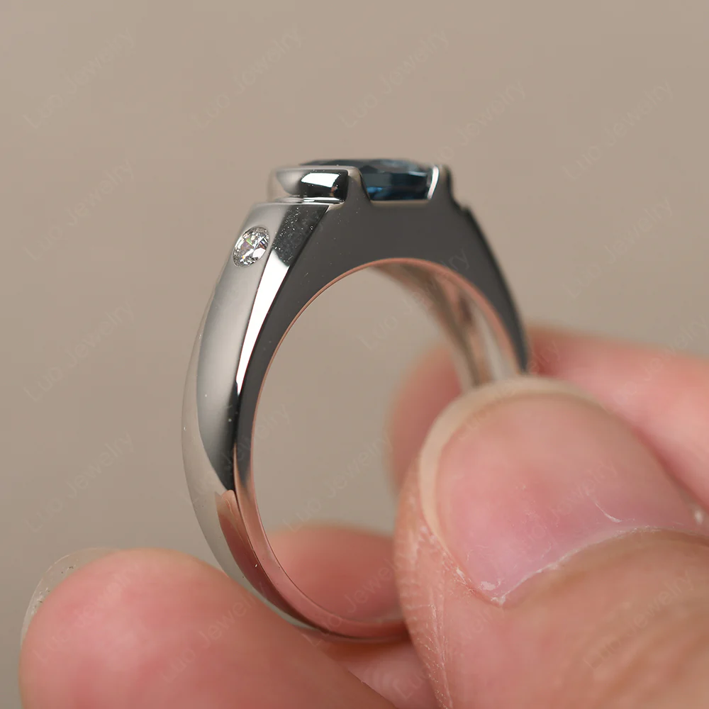 Oval London Blue Topaz Horizontal Unisex Ring - Image 4
