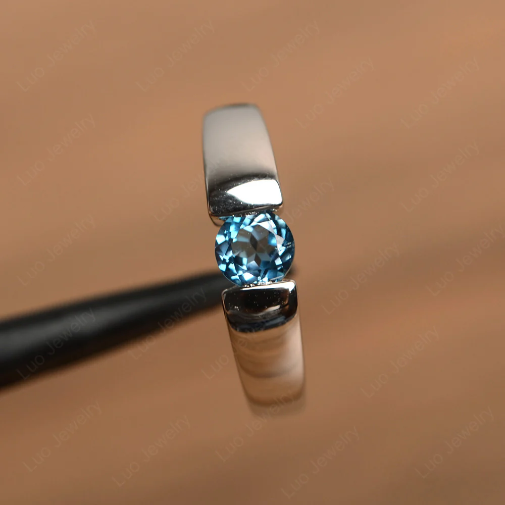 London Blue Topaz Unisex Promise Ring - Image 2