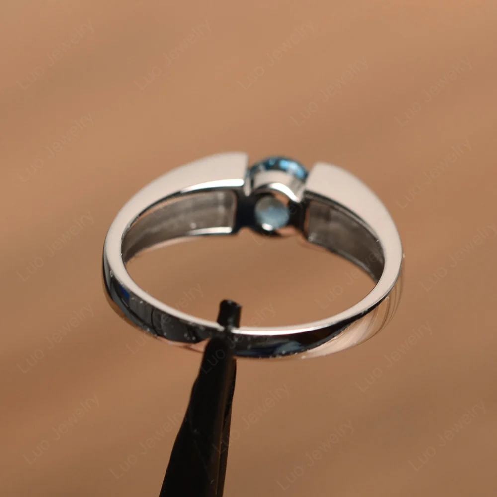 London Blue Topaz Unisex Promise Ring - Image 3