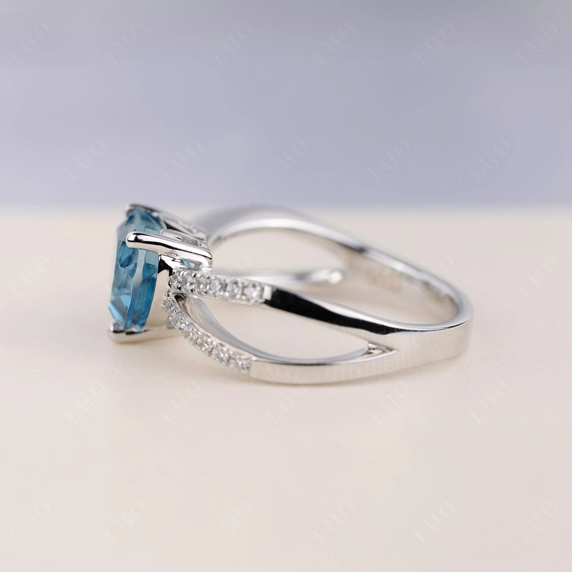 London Blue Topaz Split Band Ring - Image 3