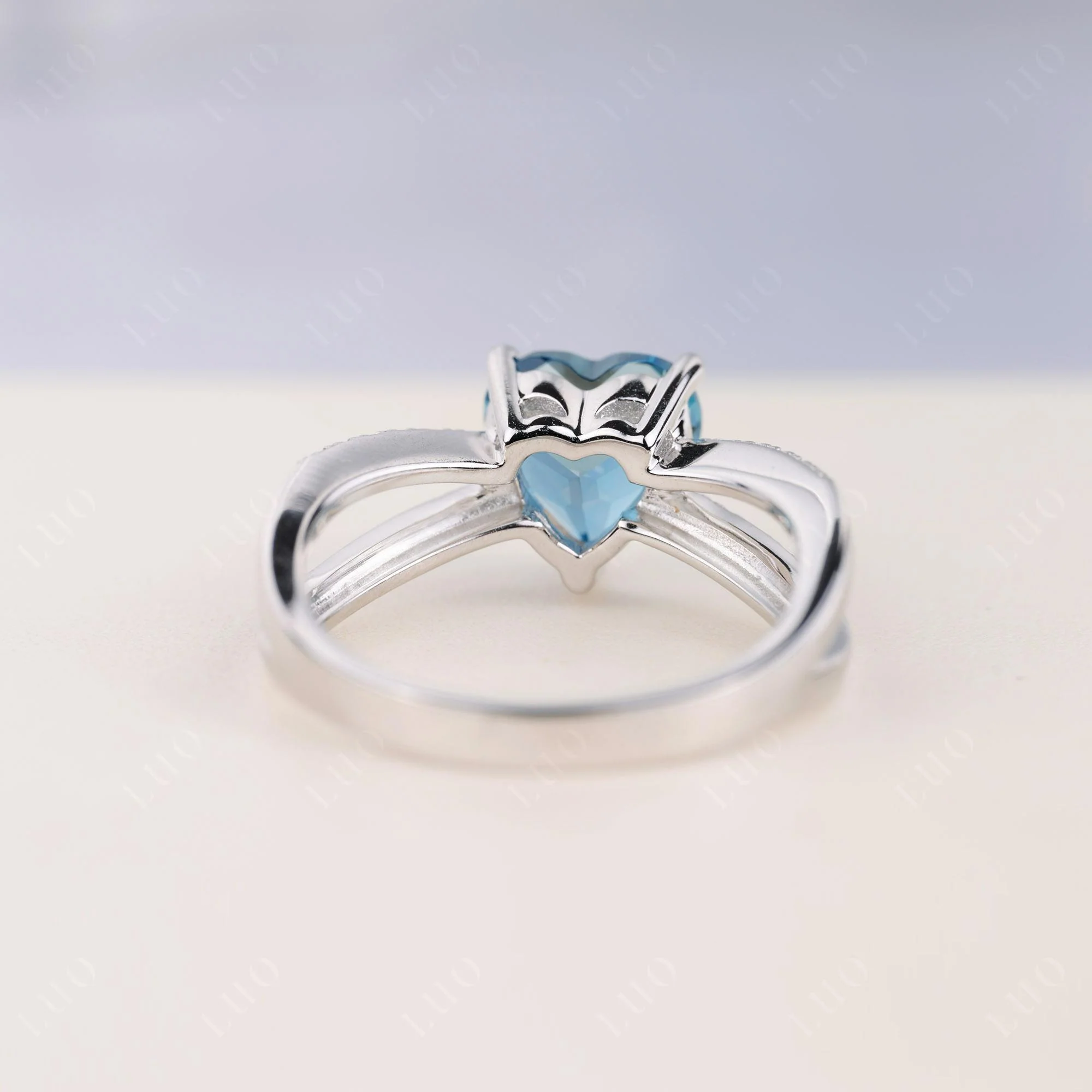 London Blue Topaz Split Band Ring - Image 4