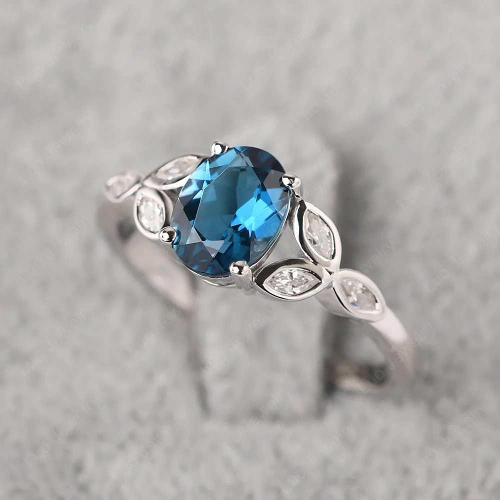 Oval Celtic London Blue Topaz Ring - Image 2