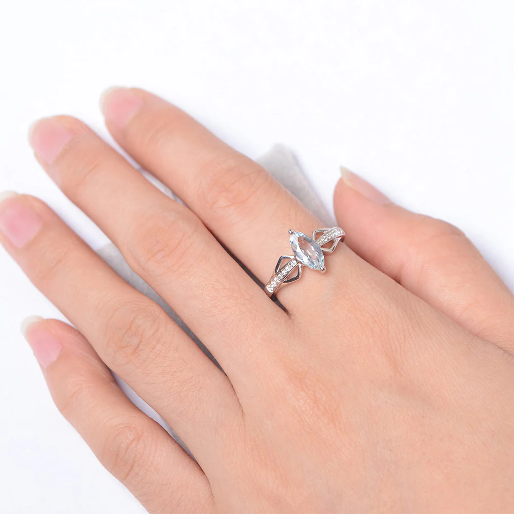 Marquise Aquamarine Engagement Ring - Image 4