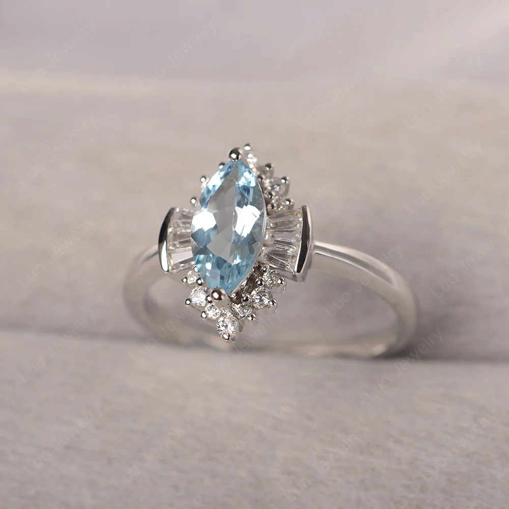 Marquise Aquamarine Ring with Baguettes - Image 2