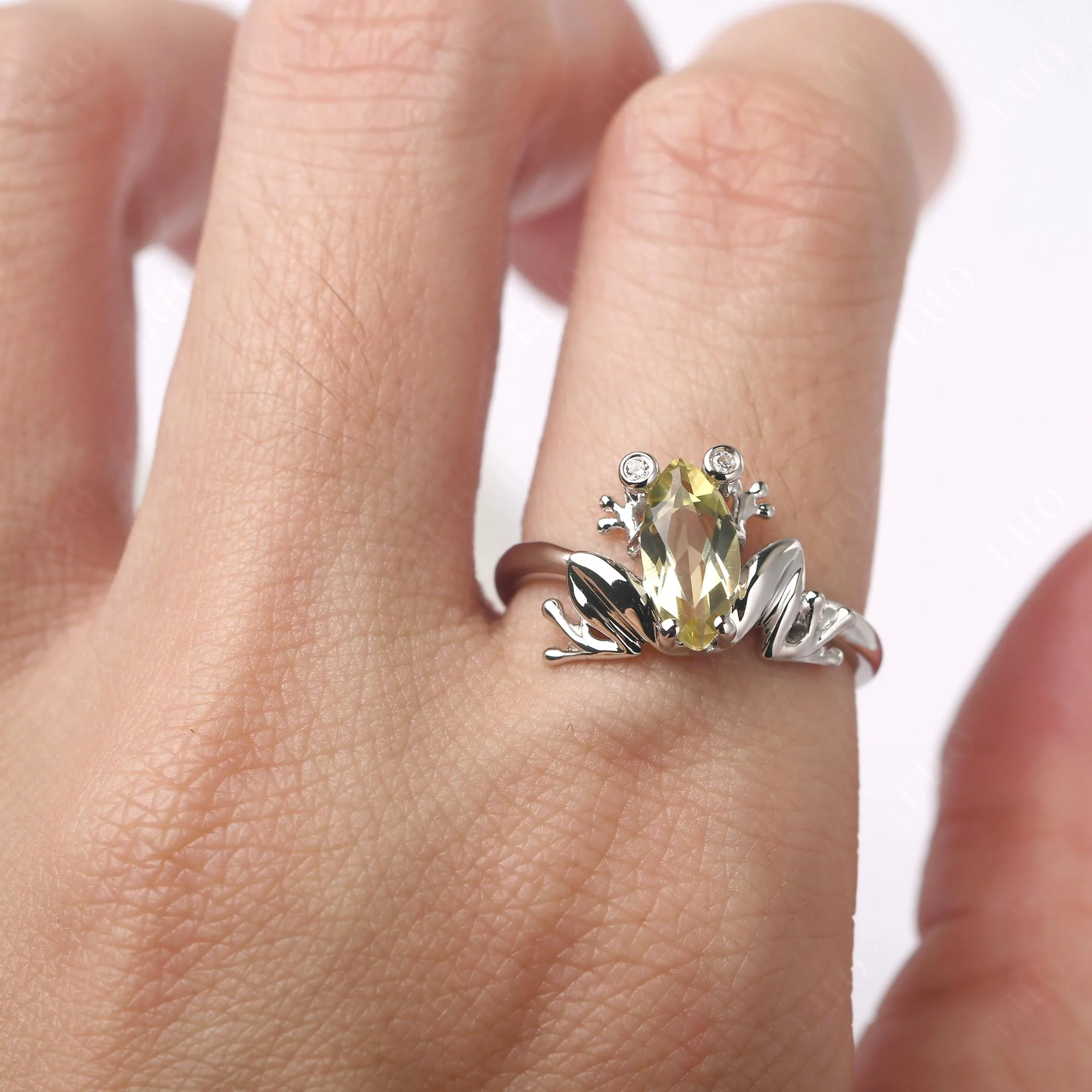 Marquise Cut Lemon Quartz Frog Ring - Image 14