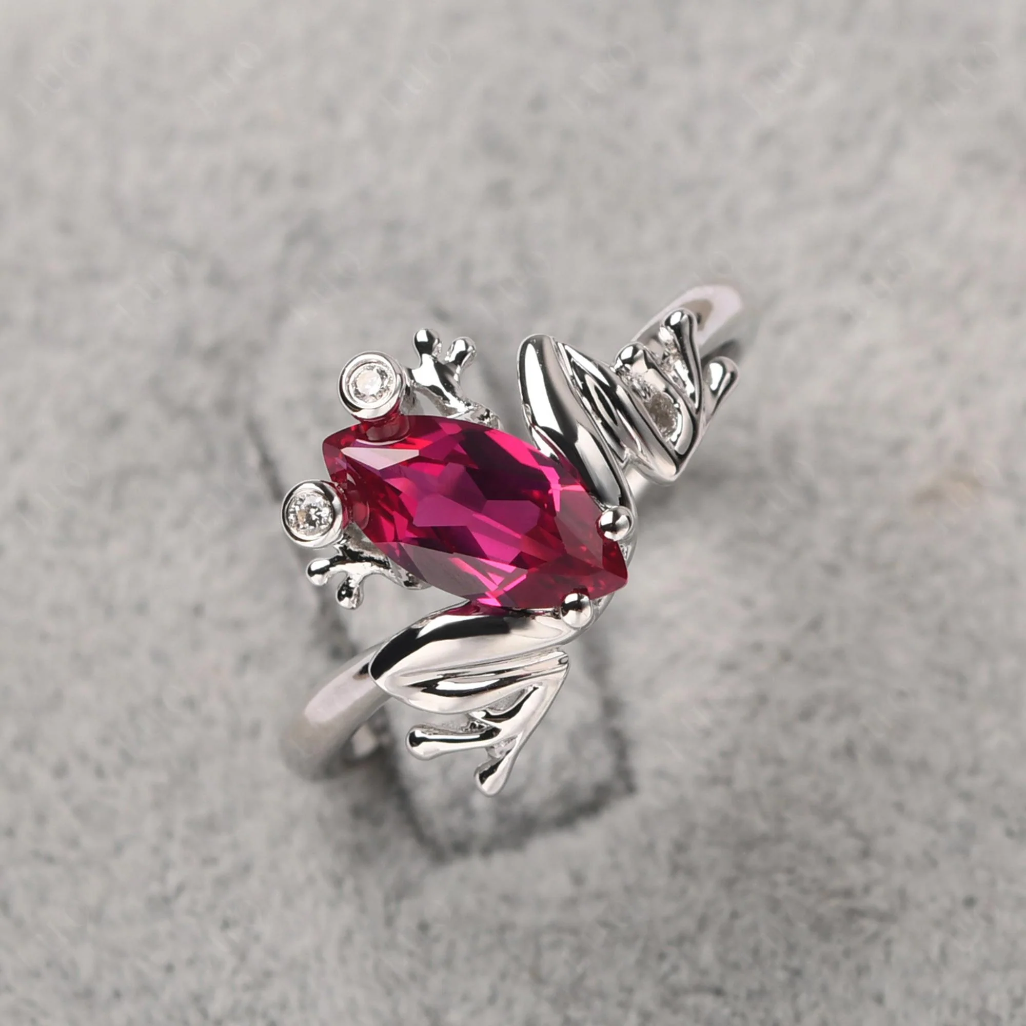 Ruby Ring with Frog - Image 11