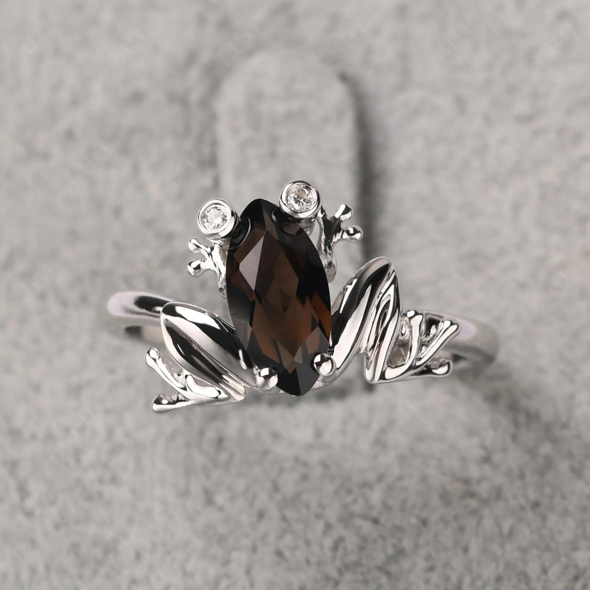 Smoky Quartz Ring with Frog - Image 10