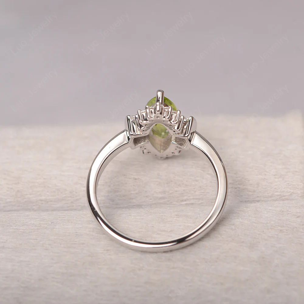 Marquise Peridot Ring with Baguettes - Image 3