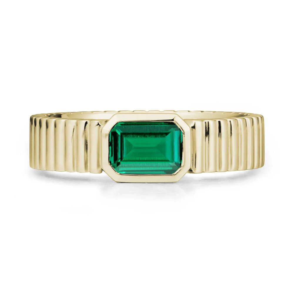 Ribbed Band Emerald Cut Emerald Ring - Image 4