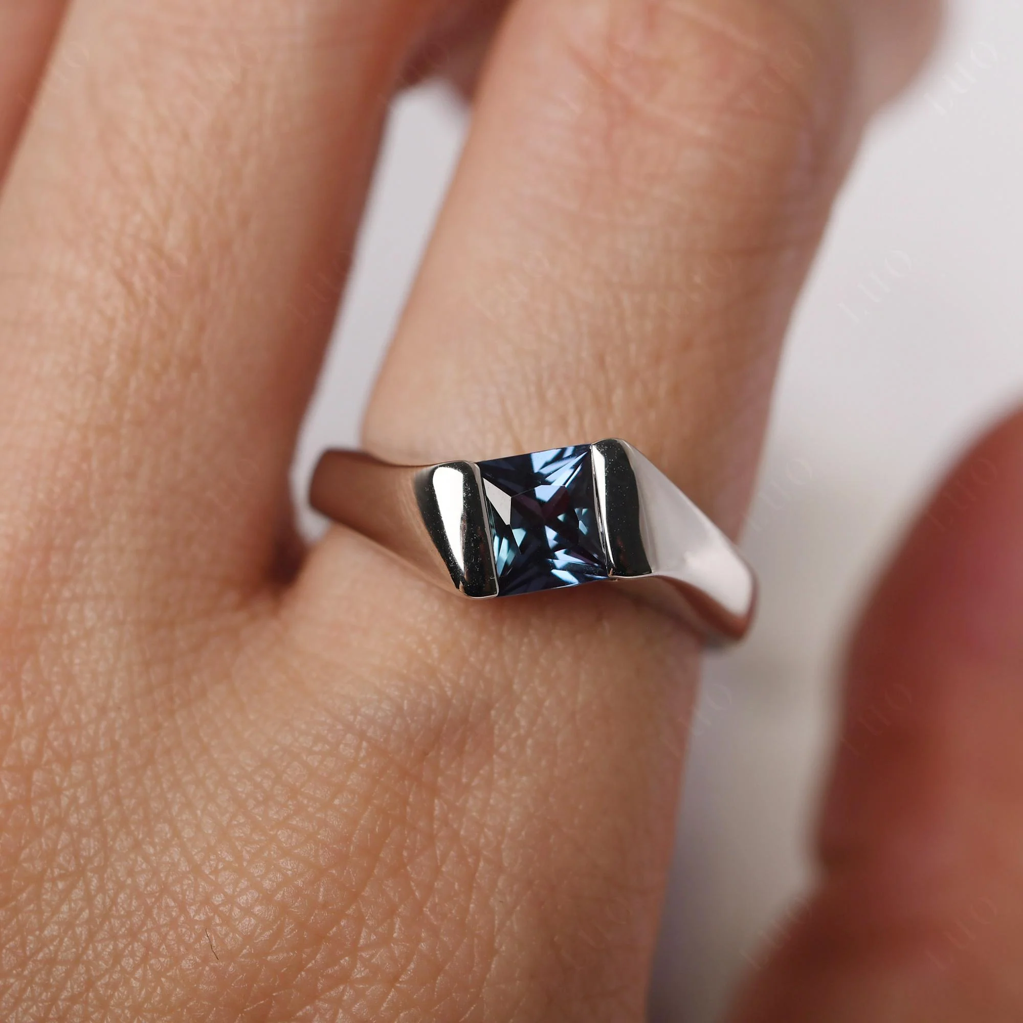 Simple Alexandrite Bypass Ring - Image 15