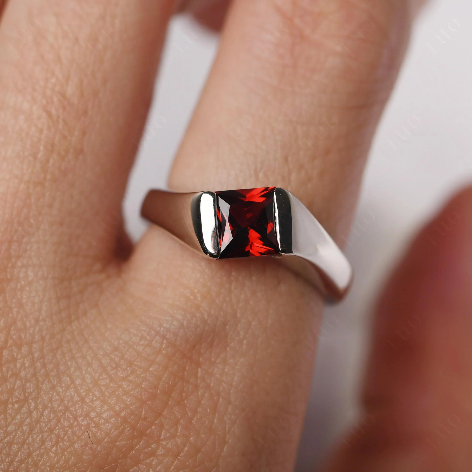 Unisex Garnet Bypass Solitaire Ring - Image 14