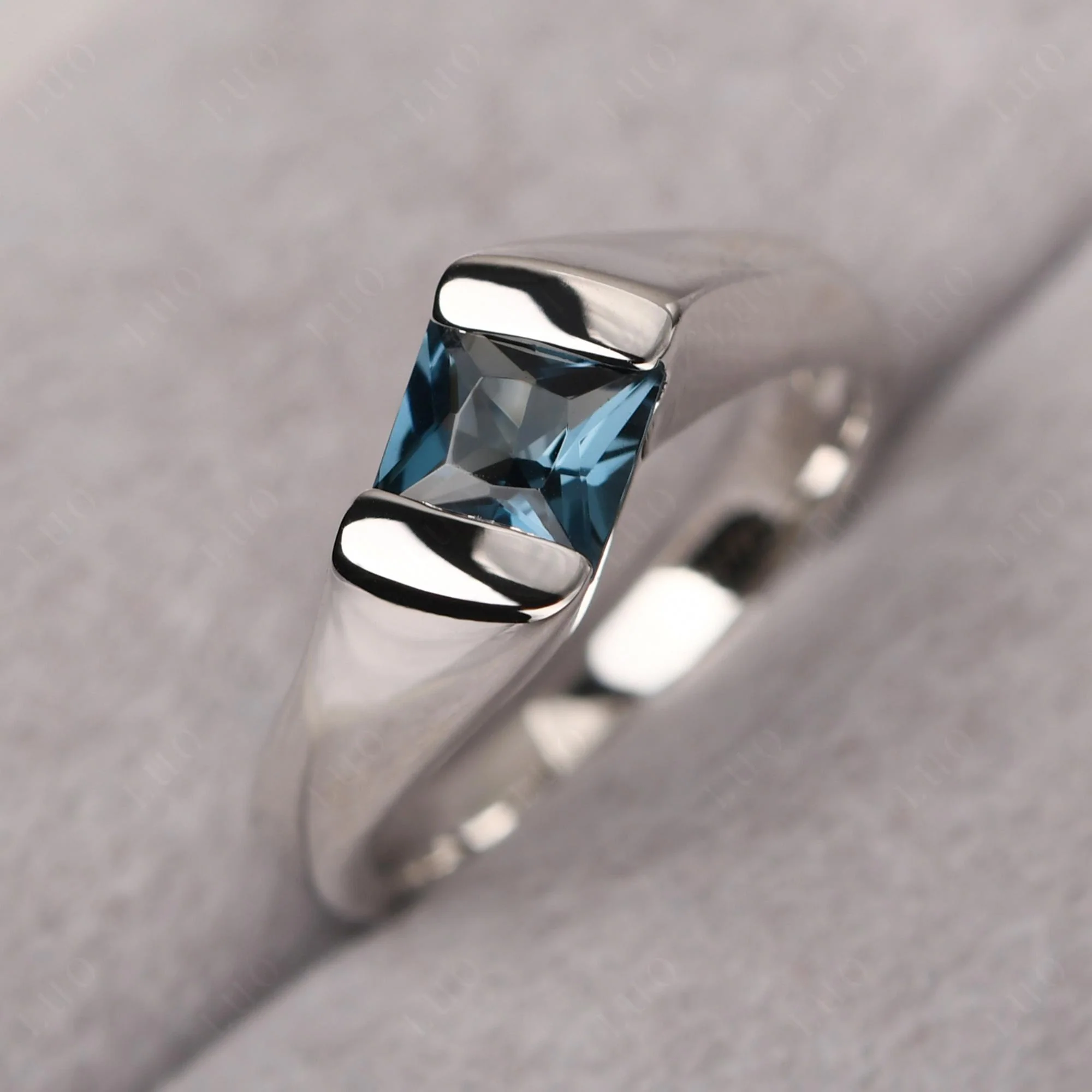 London Blue Topaz Bypass Solitaire Engagement Ring - Image 11