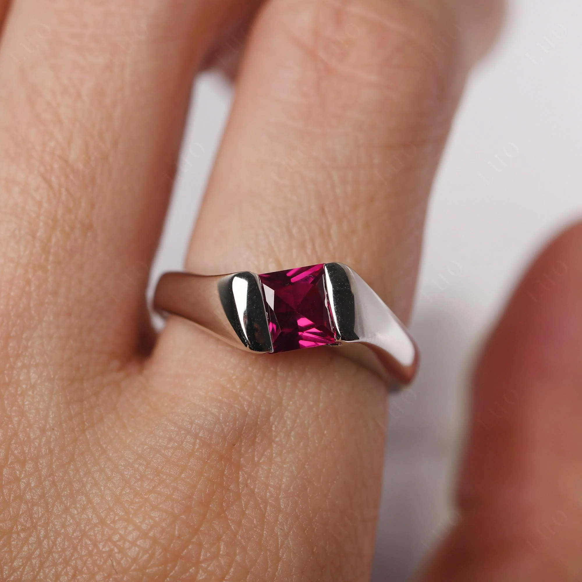 Simple Ruby Bypass Ring - Image 15