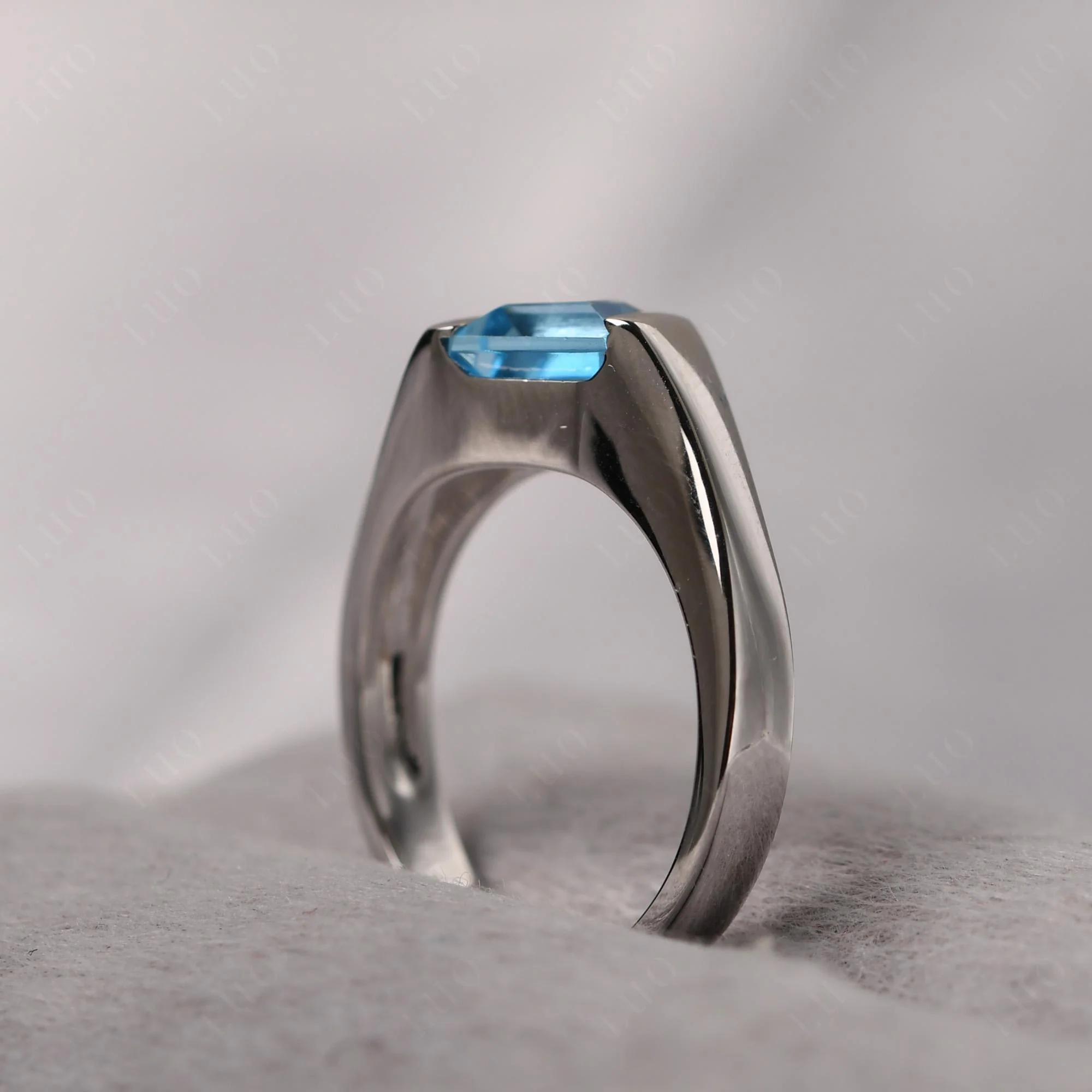 Unisex Swiss Blue Topaz Bypass Solitaire Ring - Image 14