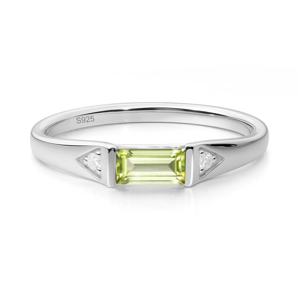 Minimalist Baguette Peridot Ring - Image 4