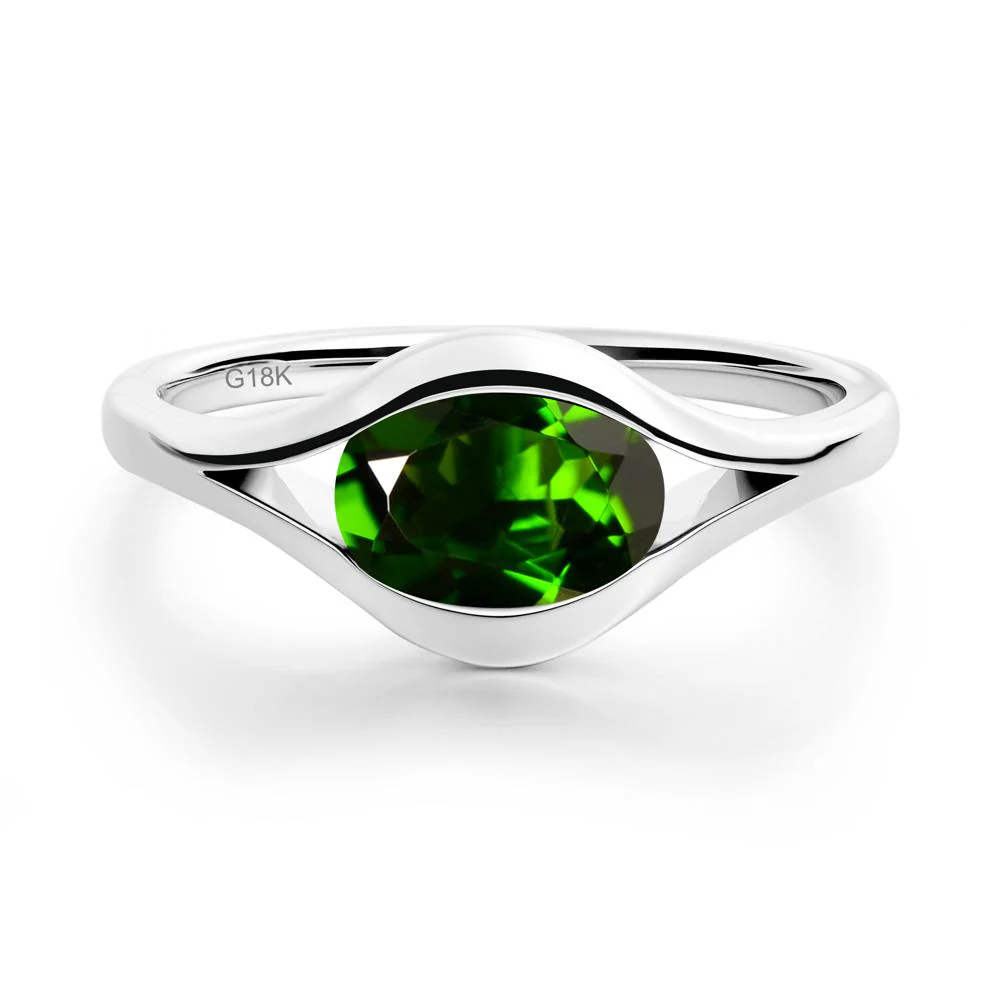 Minimalist Bezel Set Diopside Ring - Image 4