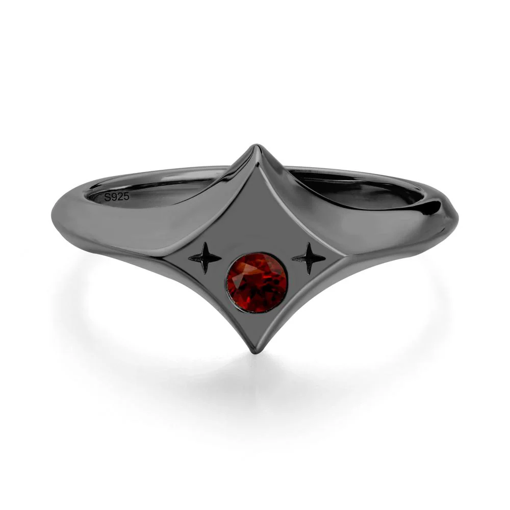 Minimalist Personalized Zodiac Signet Garnetring - Image 7